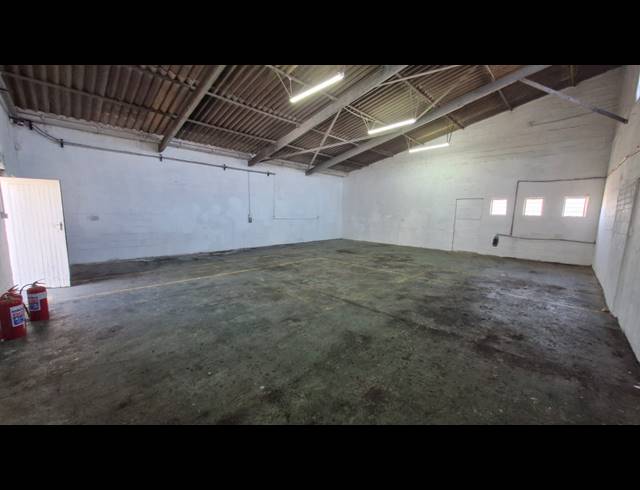 78M² WAREHOUSE TO LET IN ATLANTIS INDUSTRIAL